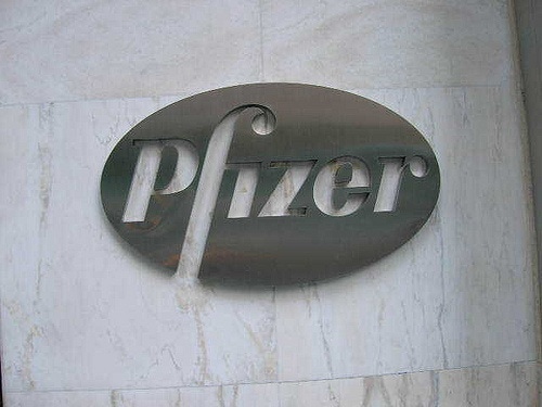 Neupogen Biosimilar Success: Pfizer Banks on Discounts and Patient Confidence