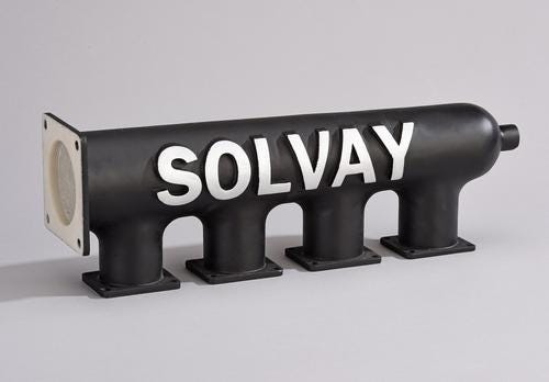 Solvay-Sinterline-Polimotor-2-3D-printed-plenum-chamber.jpg