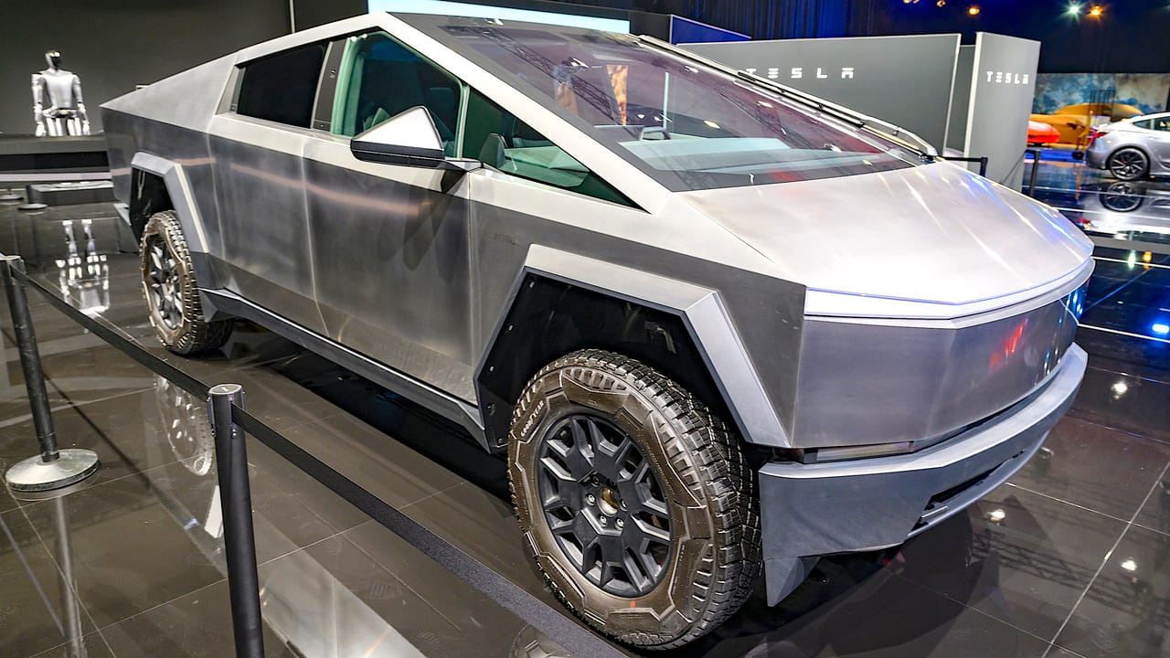 Tesla Cybertruck Battery Secrets: Unveiling Ultimate Power Boost