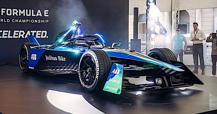 Jaguar Unveils Lighter And More Powerful I-Type 6 Race Car For Formula E