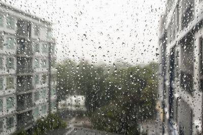 Smart Windows Harvest Energy From Wind and Rain
