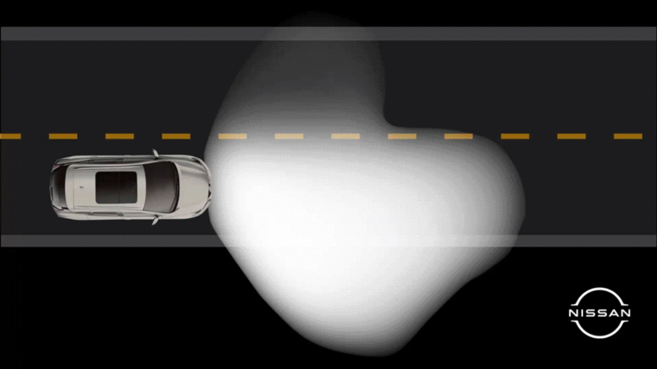 Nissan Combats Solstice Night with LED Headlight Technology