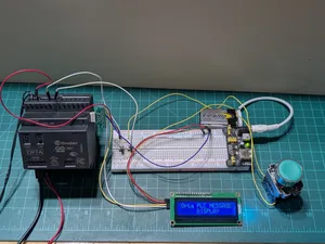 PLC LCD-based panel for troubleshooting machine controls PLC LCD-based panel for troubleshooting machine controls