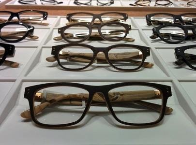 JINS-glasses.jpg