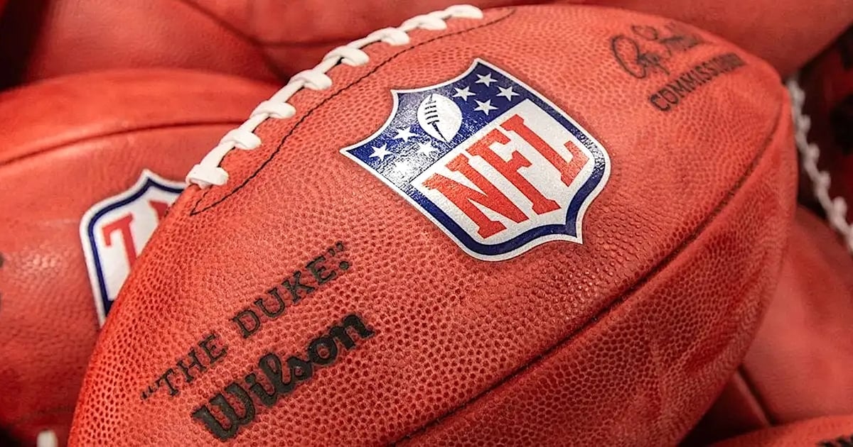 NFL 第55回スーパーボウル 記念ボール Willson DUKE ウィルソン Amazon.com: Wilson “The Duke” NFL Official Authentic Leather Game