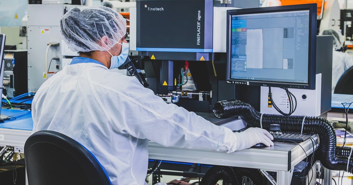 Medical Device Miniaturization & Microelectronics