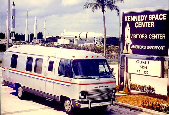 Airstream-Astrovan-Kennedy-Space-Center-1024x693.jpg