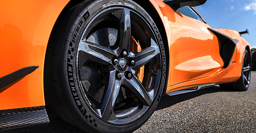 2023-Chevrolet-Corvette-Z06-carbon wheel.jpg