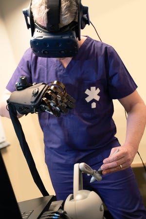 New Haptic Platform Lets Surgeons Feel in VR