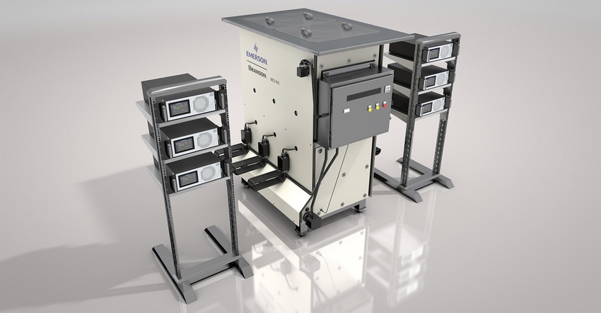 ultrasonic cleaning system for injection molds