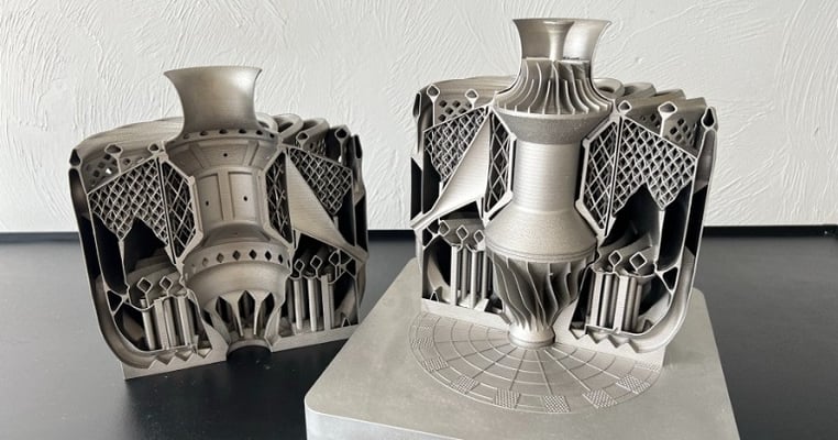 Jet Engine Printed As a Complete Assembly
