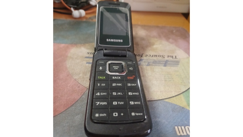 old samsung flip phone