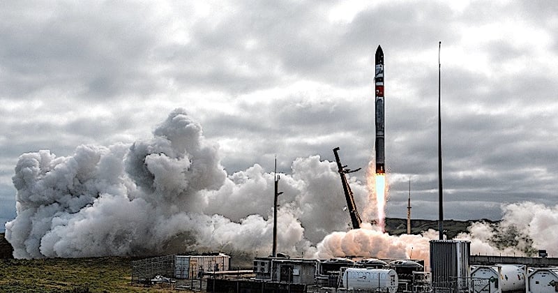 Watch How Rocket Lab Performs Ocean Recovery