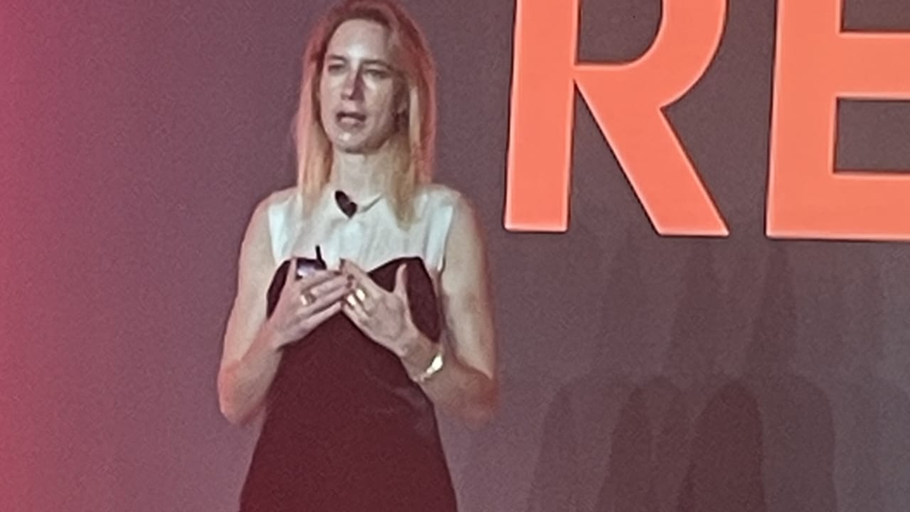 Becoming Irreplaceable: How to Thrive as a Human in the Age of AI