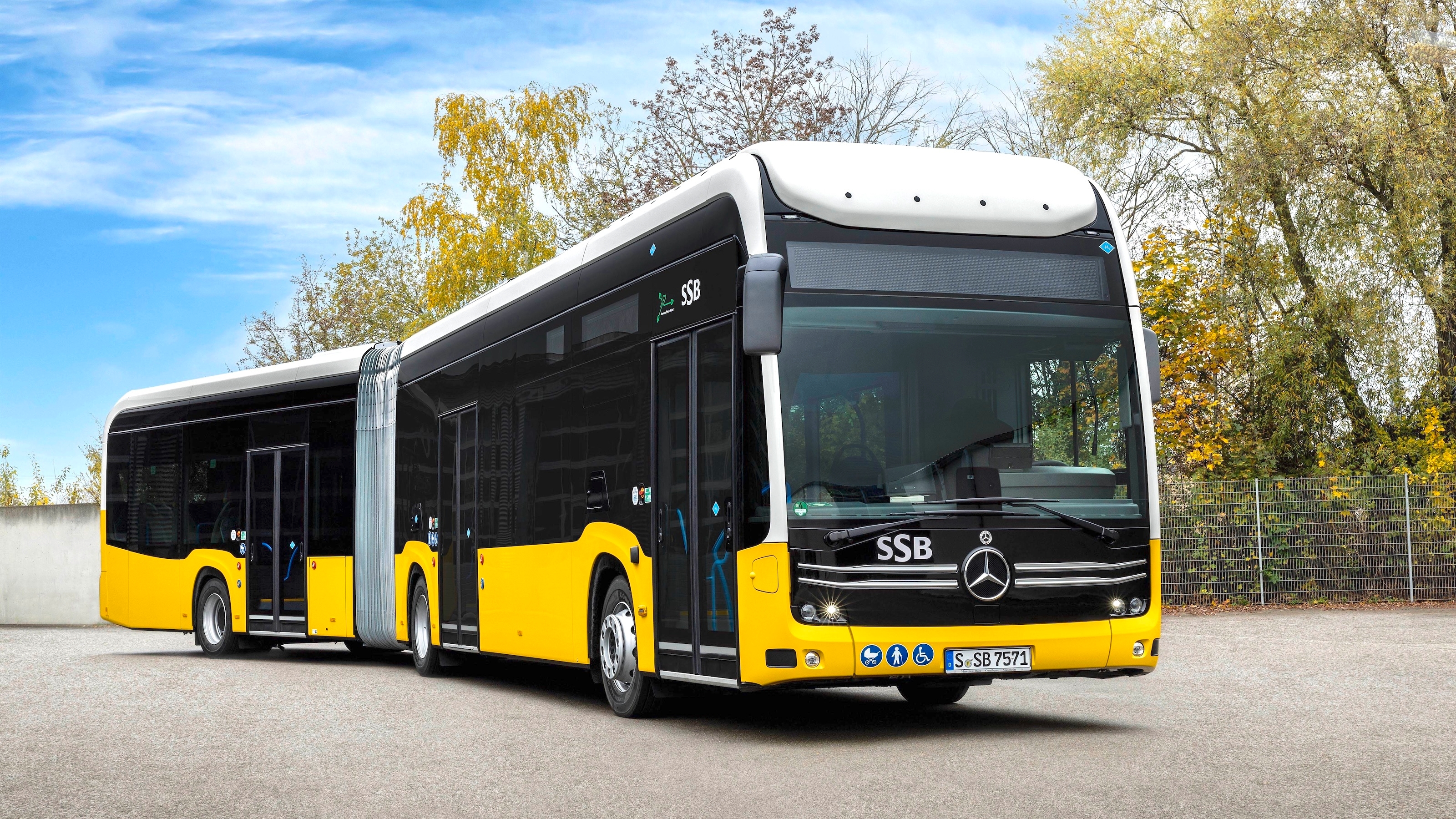 Daimler Truck and Bus Solves Spare Parts Supply with 3D Systems' Additive  Manufacturing, image size:1280x720