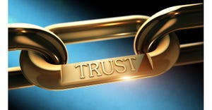 chain of trust 2C604BY.jpg