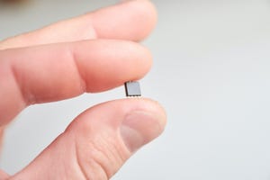DN-JB Miniature chip Adobe Stock_188814441_700W.jpeg