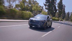 Honda's popular CR-V crossover SUV gains available hydrogen power.