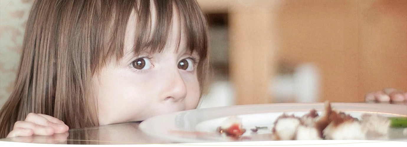 Alimentação da criança que come pequenas porções