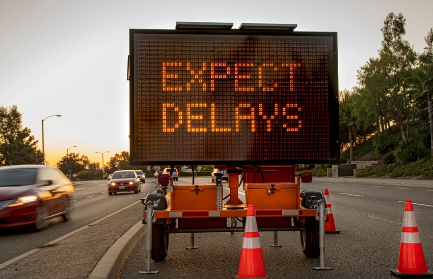 Delays road sign