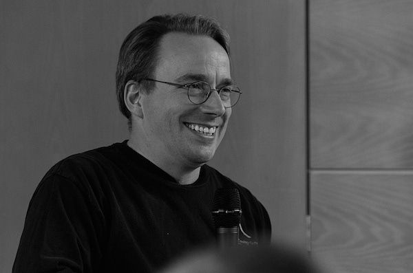 Linus Torvalds Promotes Linux for Desktops, Embedded Computing
