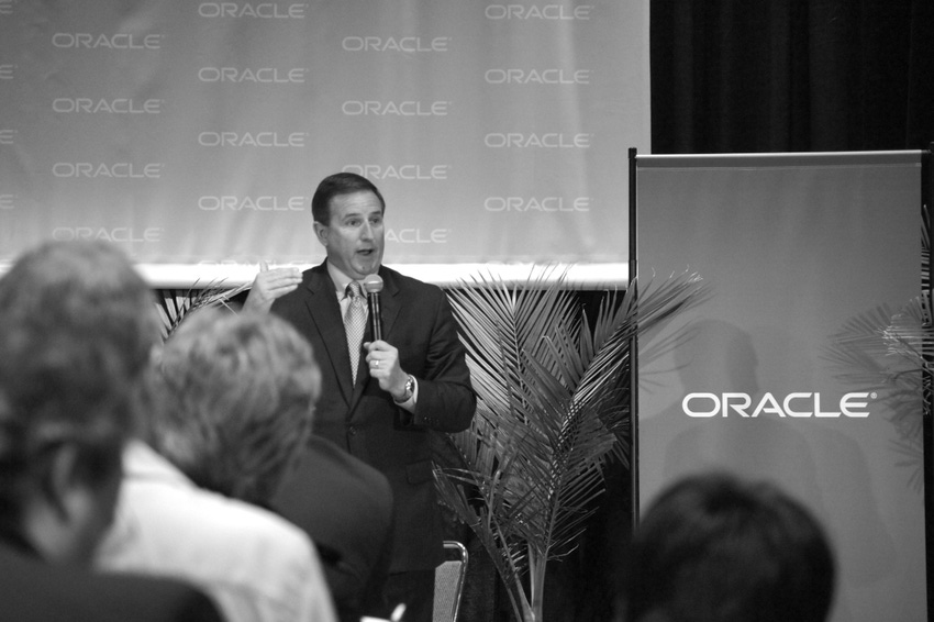 Oracle President Mark Hurd says business is all about gaining and taking market share  whether it39s traditional licensing or subscription here