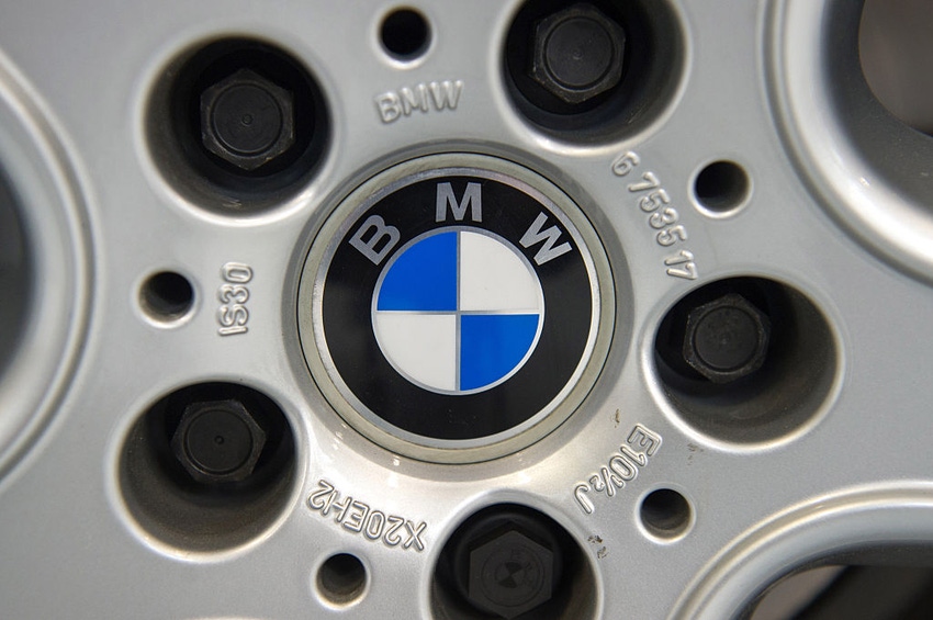 BMW’s Connected-Car Data Platform to Run in IBM’s Cloud