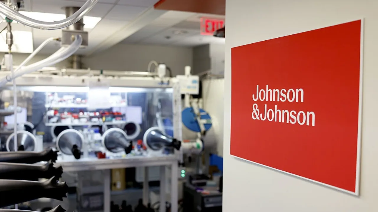 Johnson & Johnson Exits LAA Closure Market, Sells Tech to Jaguar