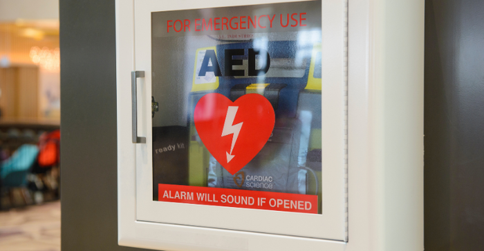 Cardiac Science AED automated external defibrillator.png