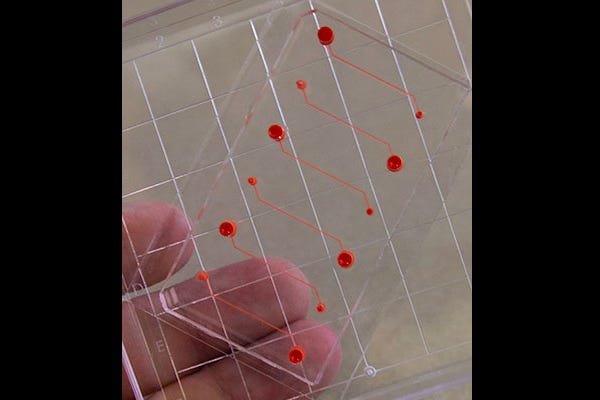 microfluidic device Wyss blood clotting