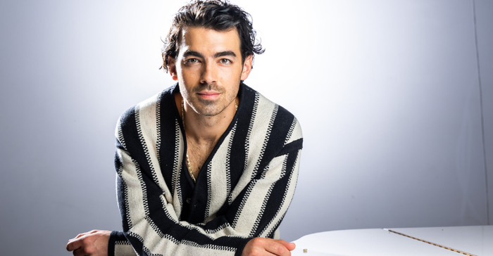 Joe Jonas of the Jonas Brothers got in on the medtech celebrity endorsements via a deal with Staar Surgical