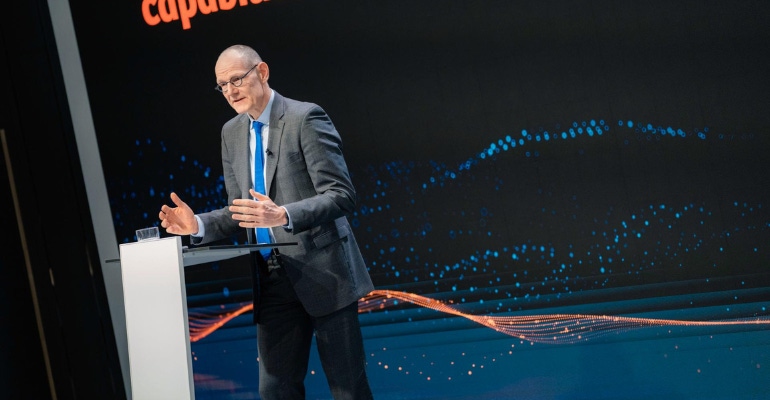 CEO Bernd Montag at the annual shareholders’ meeting 2023 of Siemens Healthineers.