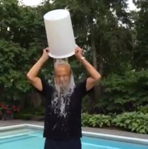 ALS Ice Bucket Challenge Grips Medtronic's CEO (video)