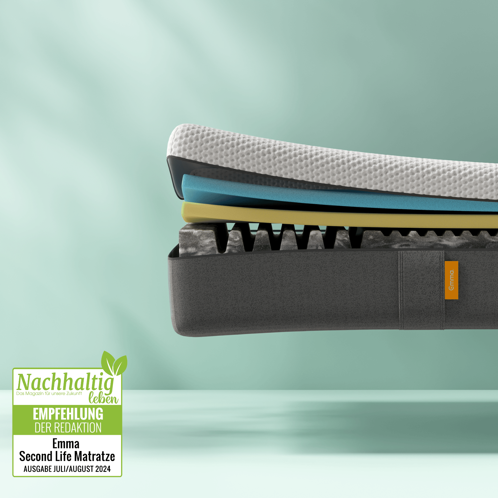 Nachhaltige Emma Flip Matratze mit sichtbaren Schichten und Nachhaltig Siegel.