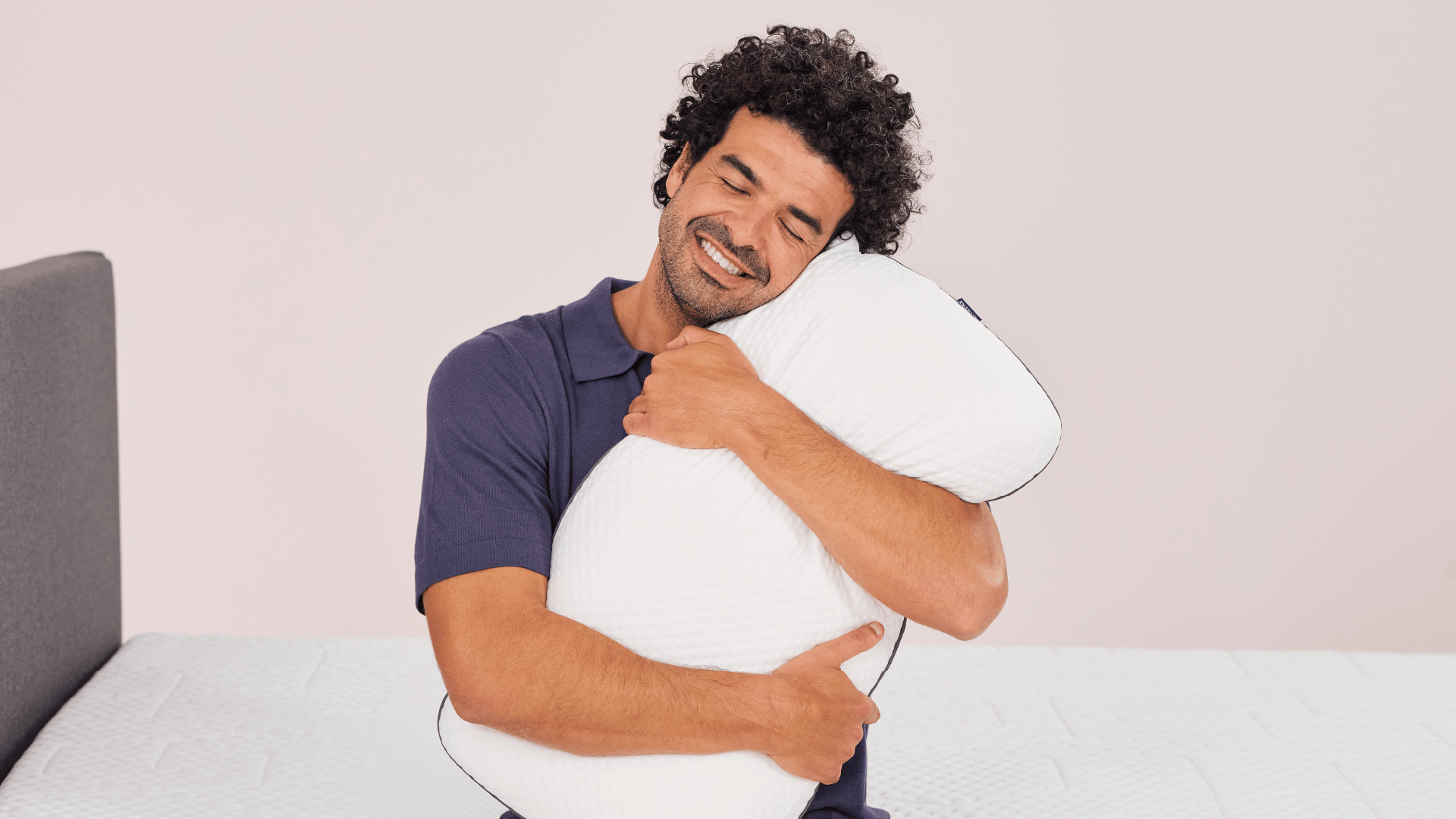 HUG_PILLOW_MODEL