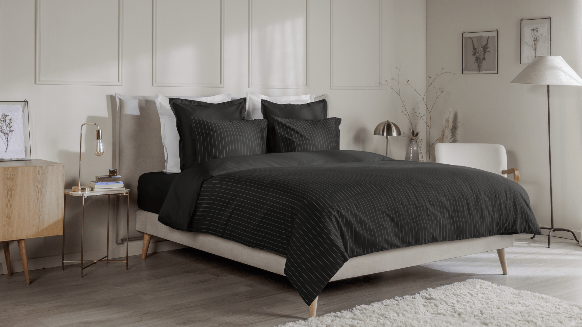 Grey_Stripes_Satin.png