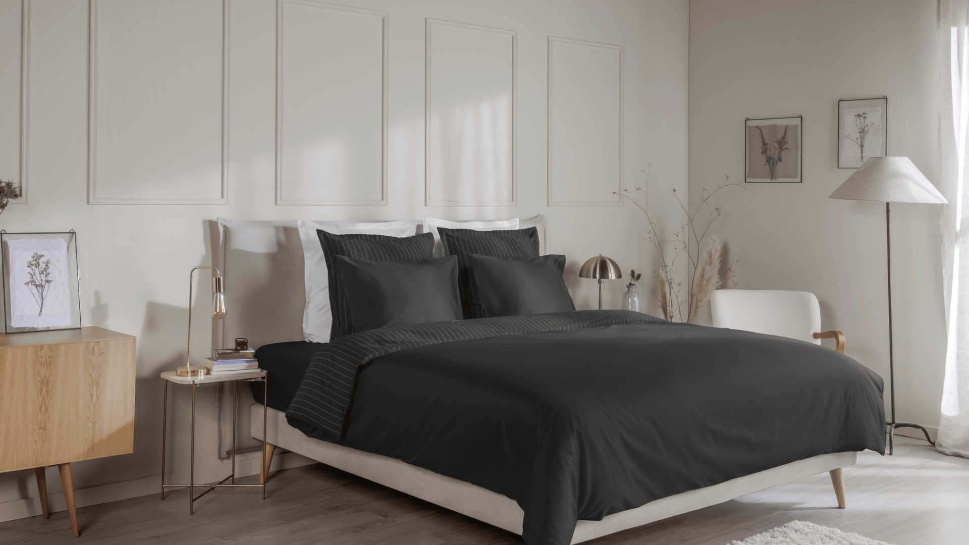 Grey_Stripes_Satin_(2).png