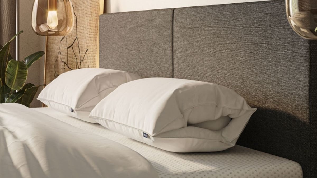 Emma-HyPillow-Product-3_1200x1000.jpg