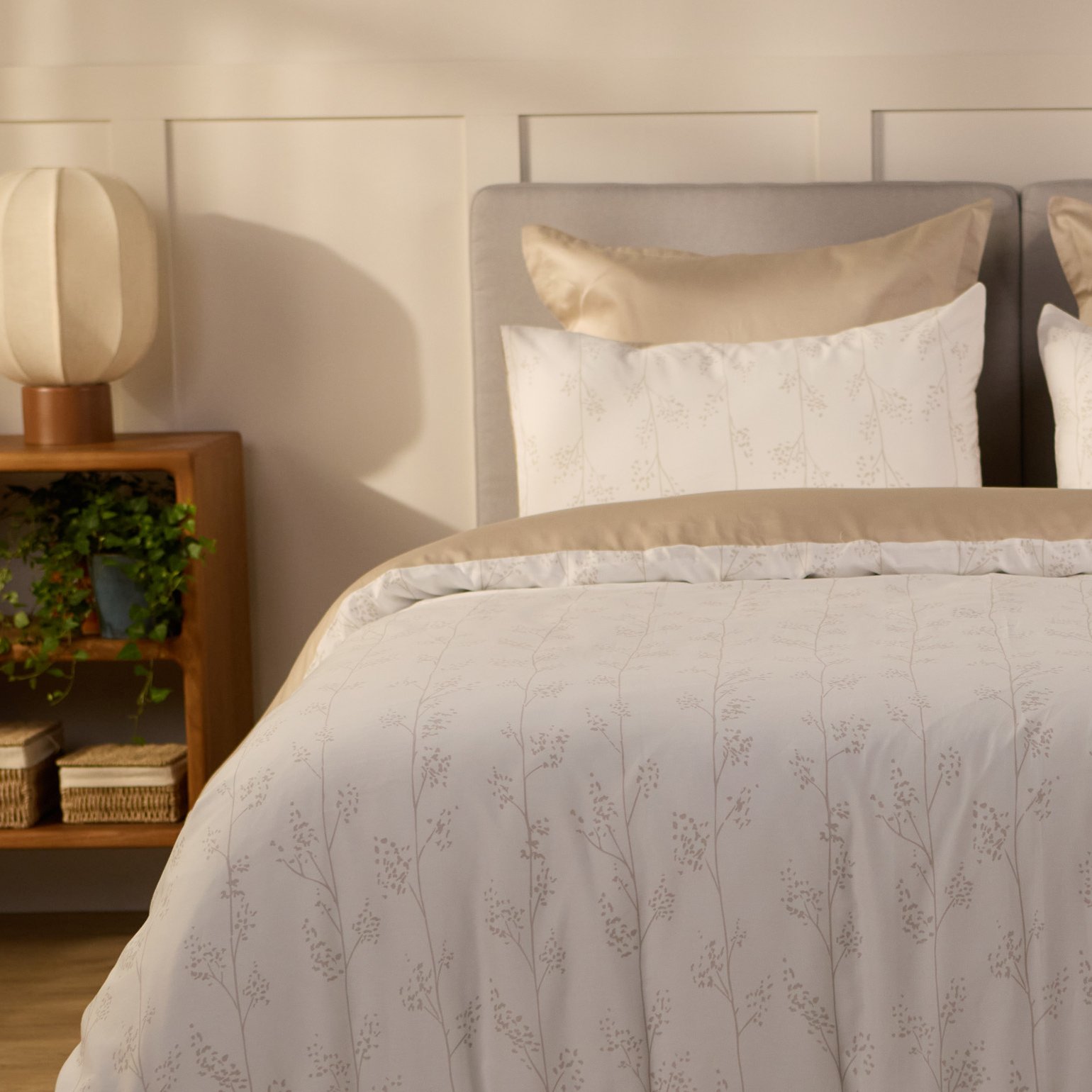FloralTree&Beige_Sateen_Gallery (2).jpg