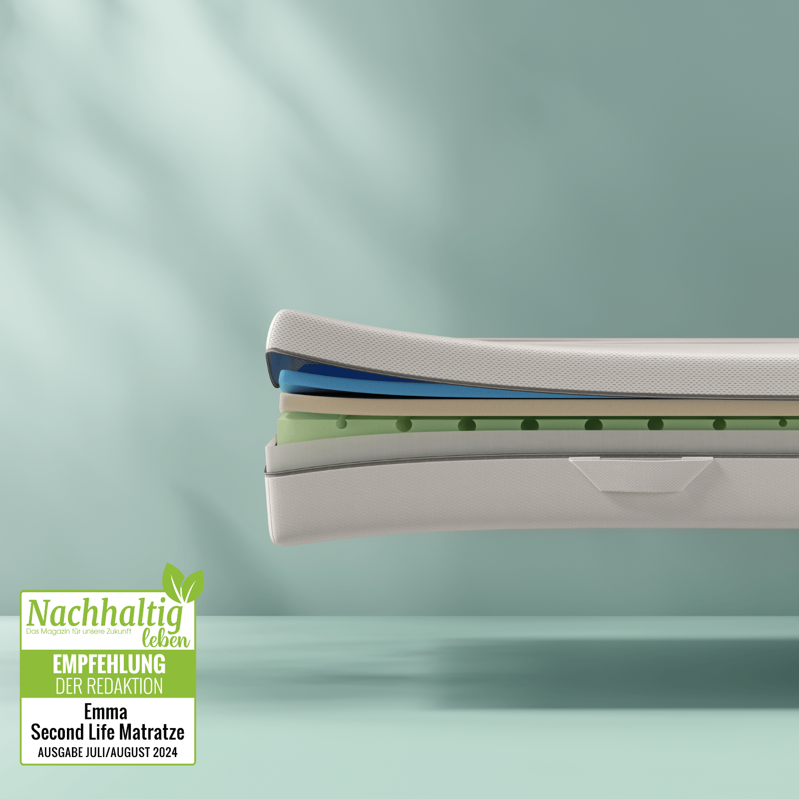 Nachhaltige Emma One Matratze mit sichtbaren Schichten und Nachhaltig Siegel.