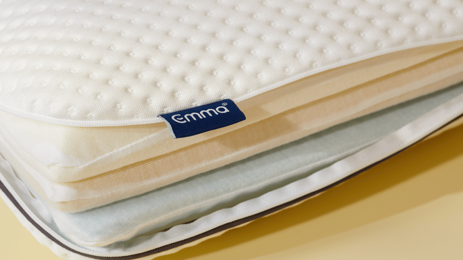 HK_FoamPillow_Gallery_4_mobile.png