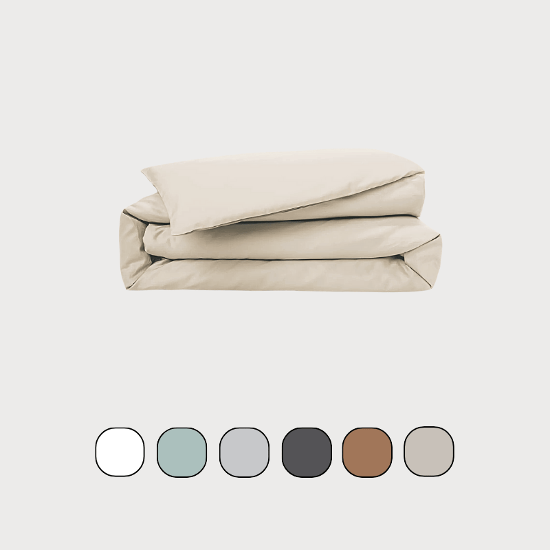 Housse de couette pliée avec échantillon de couleurs.