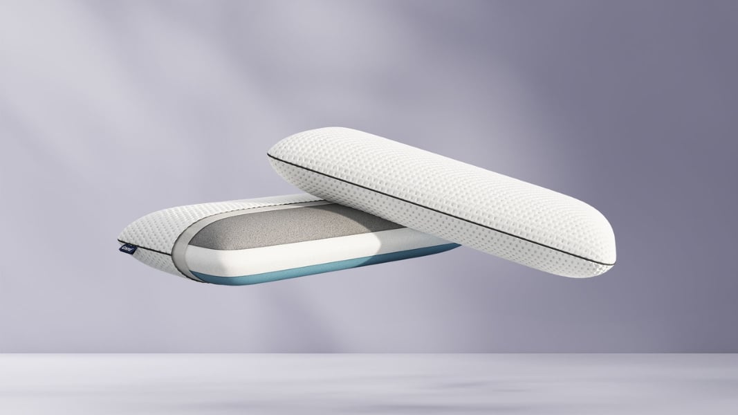 dos almohadas viscoelásticas premium sobre fondo morado