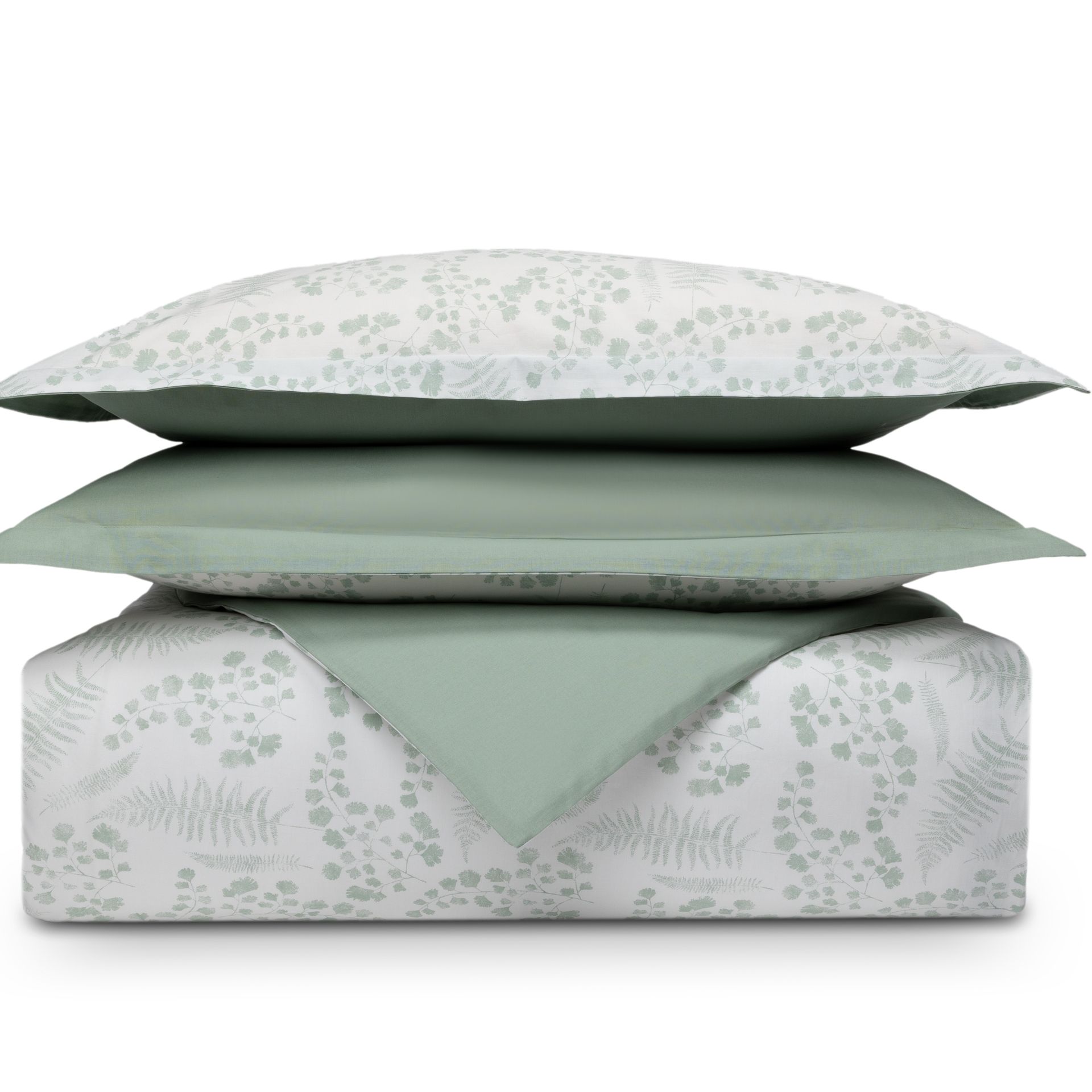 Uma imagem de um conjunto de roupa de cama Emma, mostrando fronhas de almofada e uma capa de edredon, em percale, em verde eucalipto, com um fundo branco