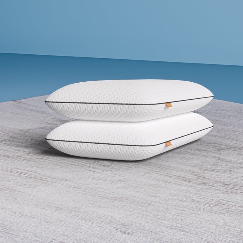 Emma-FoamPillow2-mood-Upsell_825x800.png