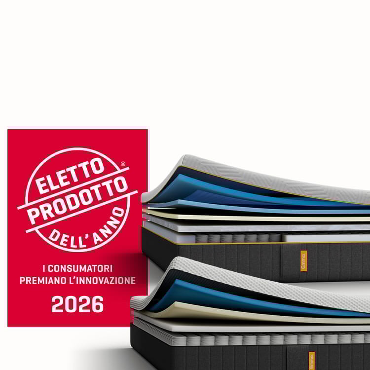 Persone che aprono una scatola Emma