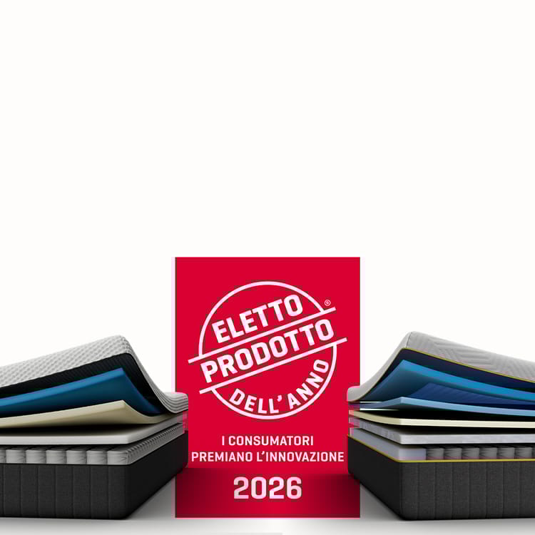 Persone che aprono una scatola Emma