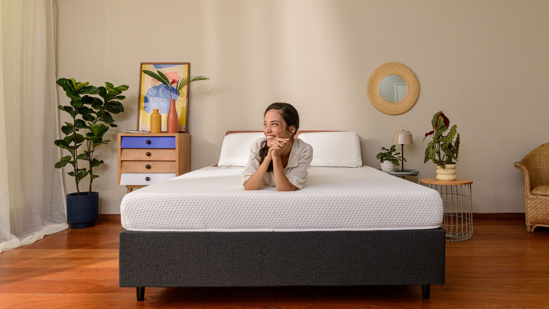BR_Cama-Box-Emma-Cinza-Escuro_Quarto-moça.jpg