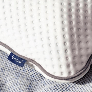 Emma Original Pillow - Detail Image