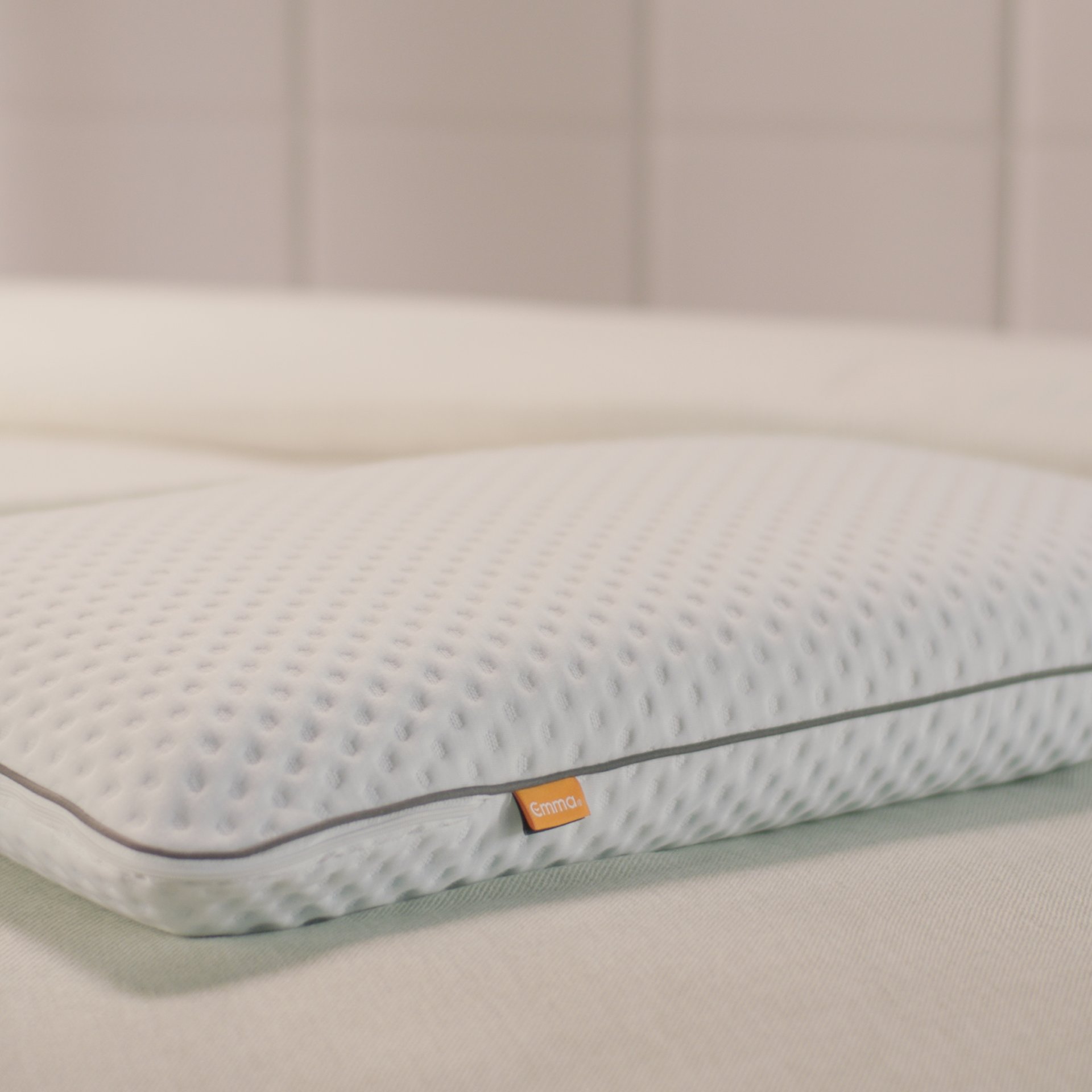 HK_Diamond_Pillow_G2